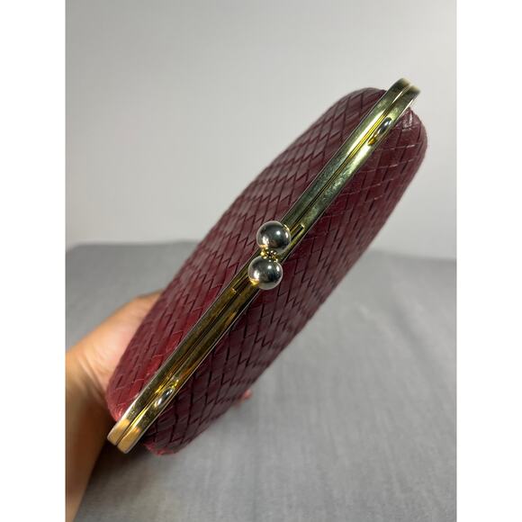 Talbots Gold Ball Kiss lock Closure Red Weave Clutch Crossbody Bag. - Picture 8 of 15